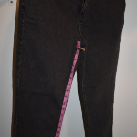 NWT Madewell The Perfect Vintage Black Lunar Wash MD711 Size 28x27 - Picture 3 of 7